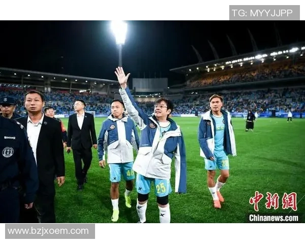 夏季足球明星时尚穿搭解析展现个性与运动魅力