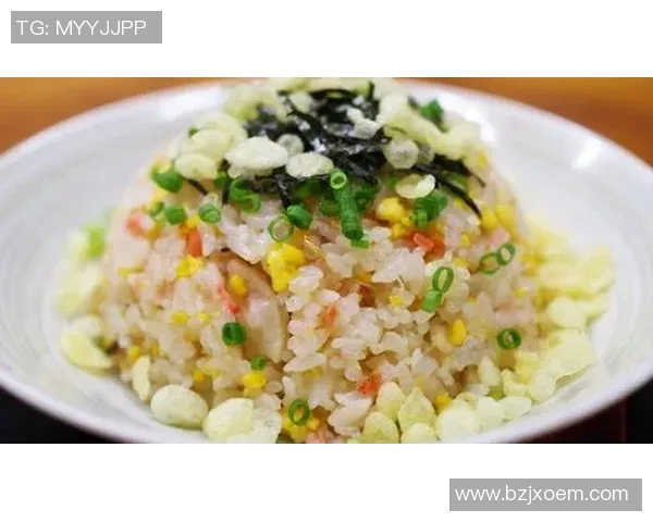 足球明星挑战中国炒饭制作过程趣味十足的美食体验视频