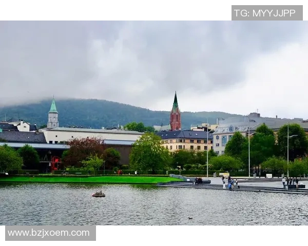 探秘埃斯特旺的历史与文化魅力,领略独特风情与人文景观 探秘埃斯特旺的历史与文化魅力,领略独特风情与人文景观