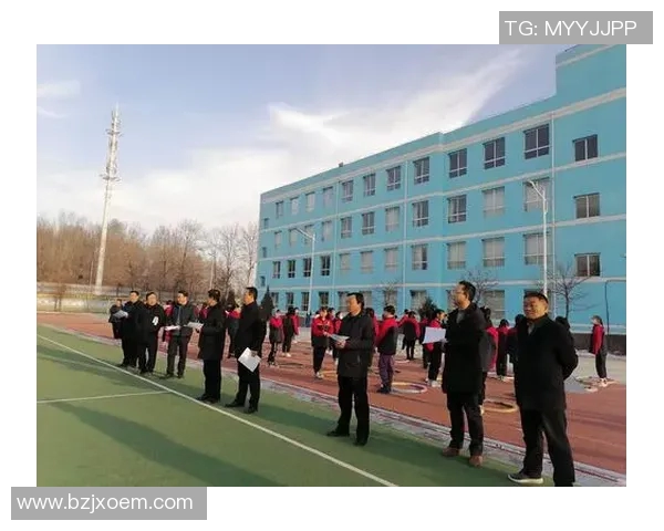 地大附中足球教练带领球队奋勇拼搏展现青春风采与团队精神